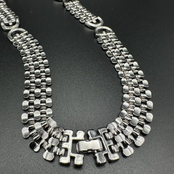 Vintage like new silver tone chain necklace - Picture 7 of 8